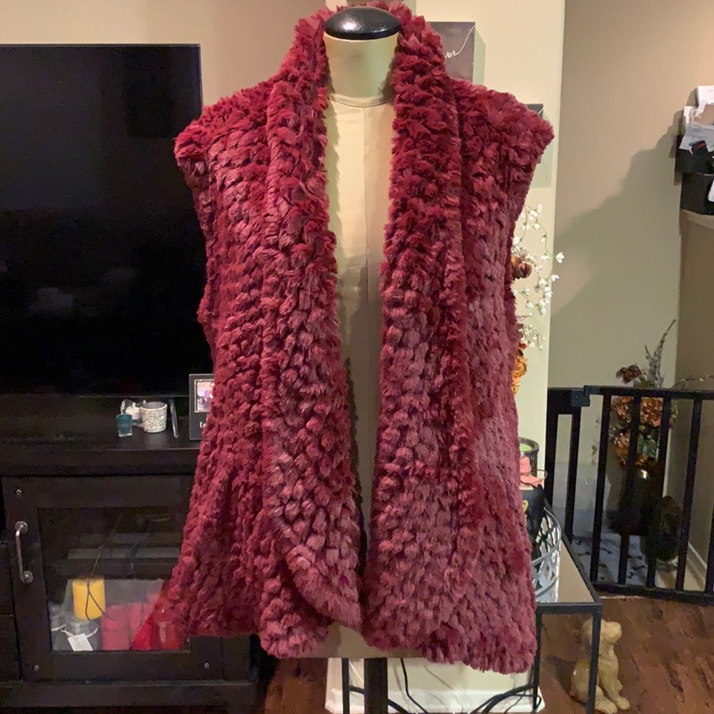 Stunning Love Token (LT) Faux Fur Vest Sz L NWT